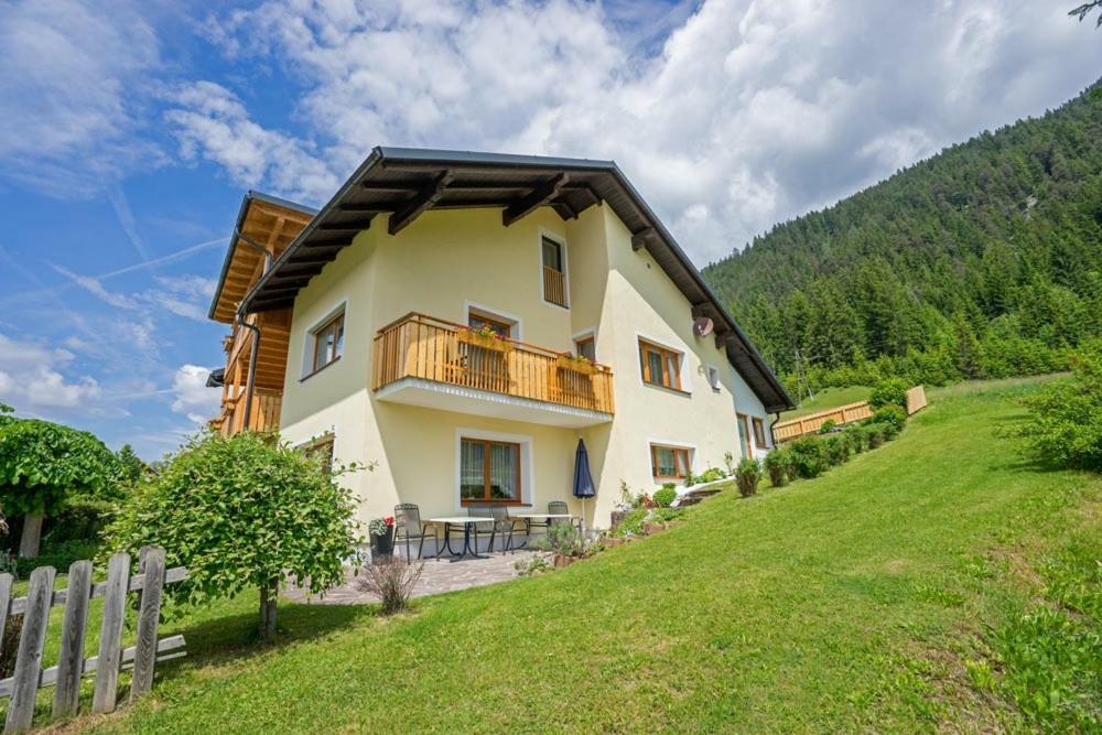 Haus Lackner Am Weissensee In Kaernten ภายนอก รูปภาพ